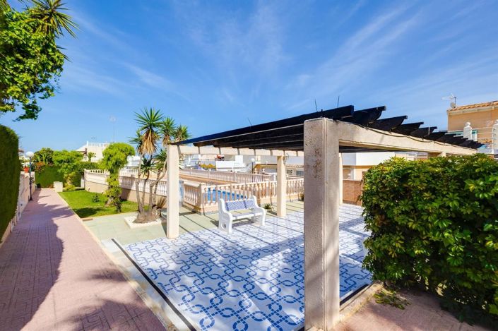 Image No.35-2 Bed House for sale