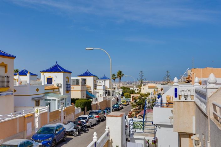 Image No.38-2 Bed House for sale