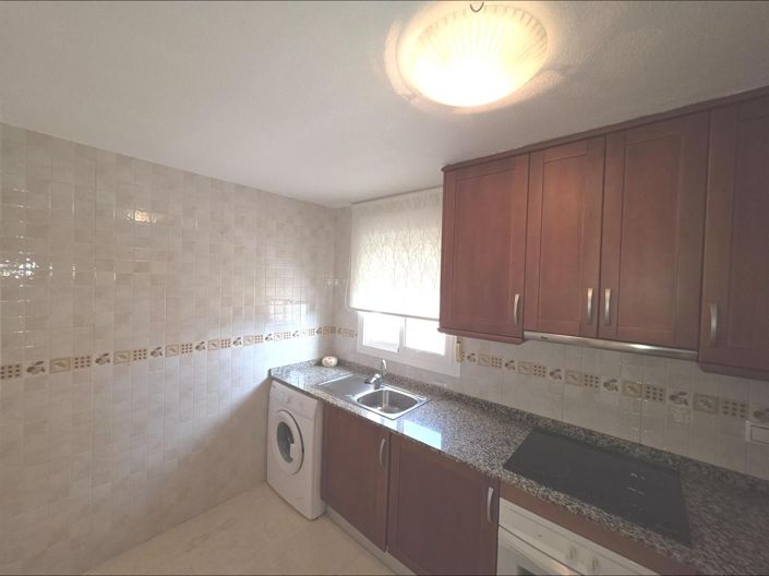 Image No.17-2 Bed Apartment for sale