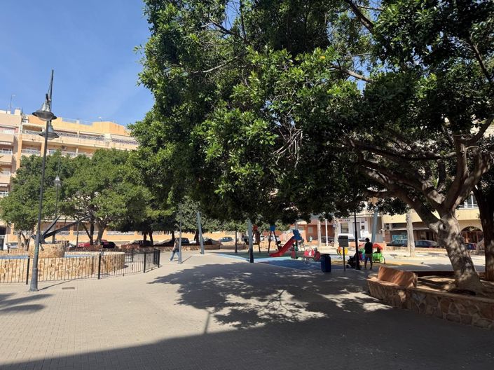 Image No.38-2 Bed Apartment for sale