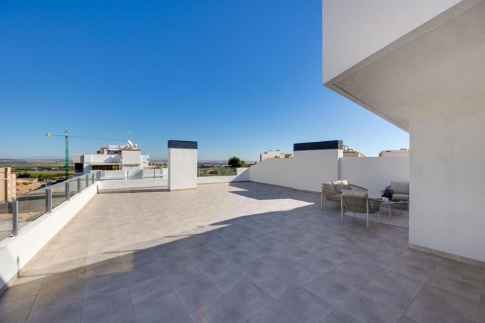 Image No.14-3 Bed Apartment for sale