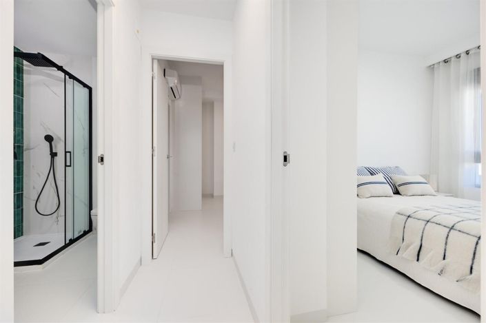 Image No.25-3 Bed Apartment for sale