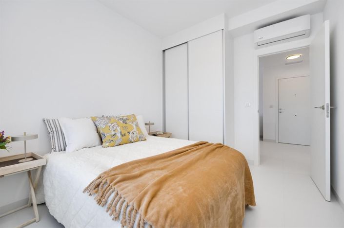 Image No.30-3 Bed Apartment for sale