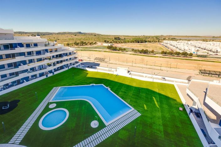 Image No.35-3 Bed Apartment for sale