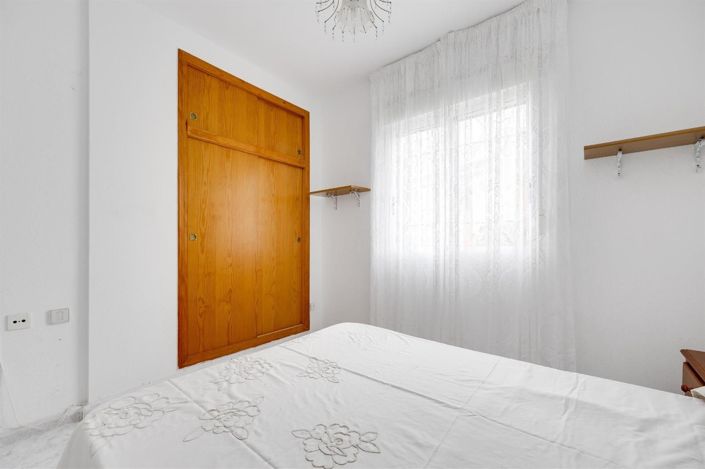 Image No.18-2 Bed Apartment for sale
