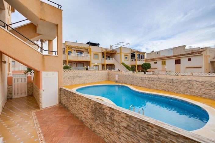 Image No.23-2 Bed Apartment for sale