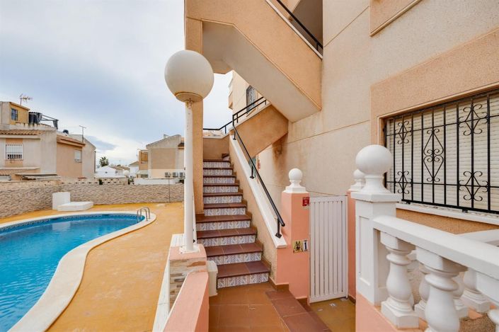 Image No.29-2 Bed Apartment for sale