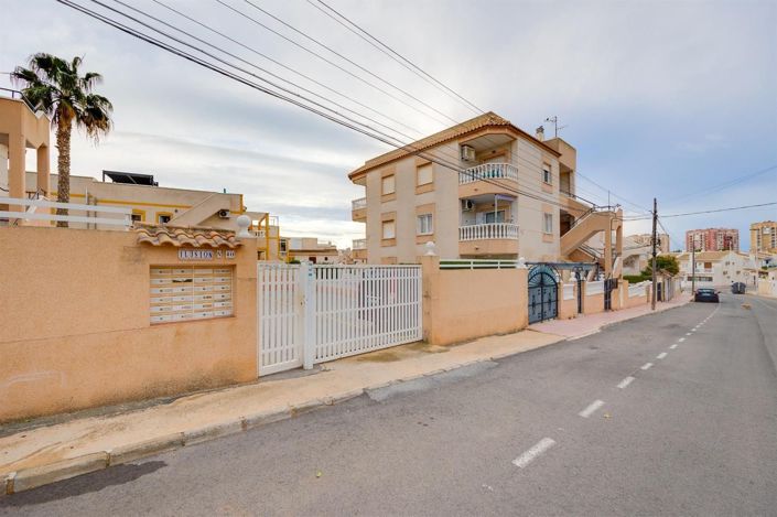 Image No.32-2 Bed Apartment for sale