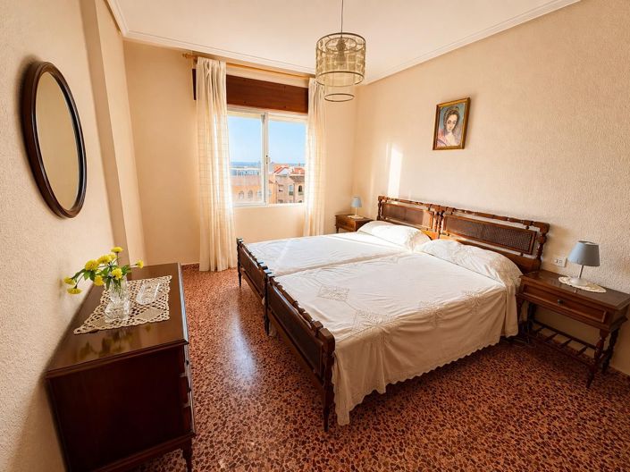 Image No.8-2 Bed Apartment for sale