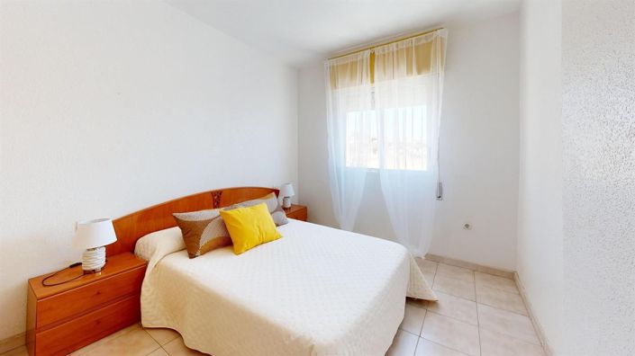 Image No.23-2 Bed Apartment for sale