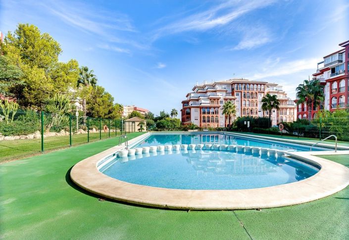 Image No.27-2 Bed Apartment for sale