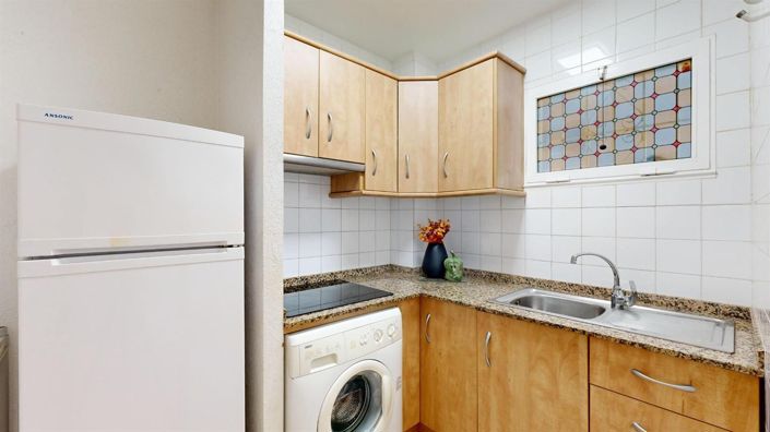 Image No.4-2 Bed Apartment for sale