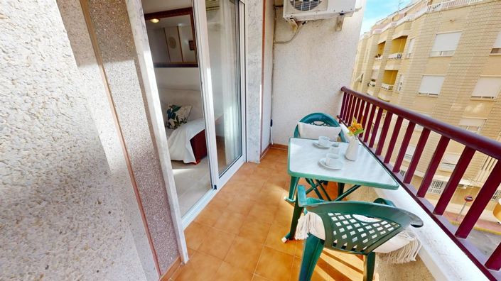 Image No.22-2 Bed Apartment for sale