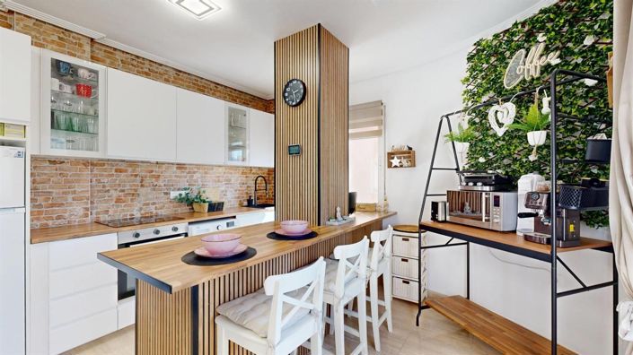 Image No.12-2 Bed Apartment for sale