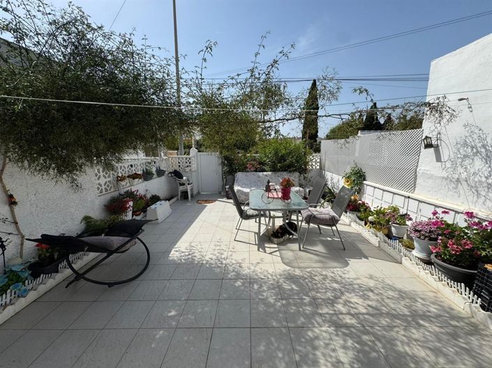 Image No.4-2 Bed House for sale