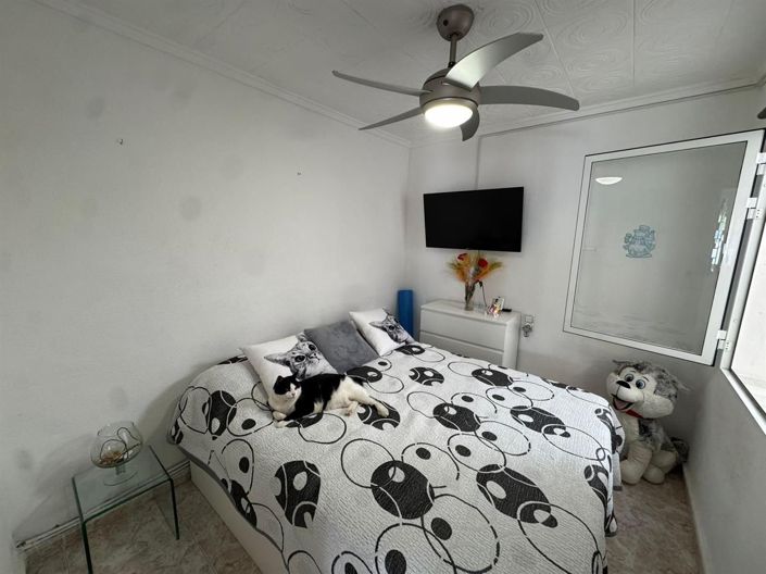 Image No.7-2 Bed House for sale
