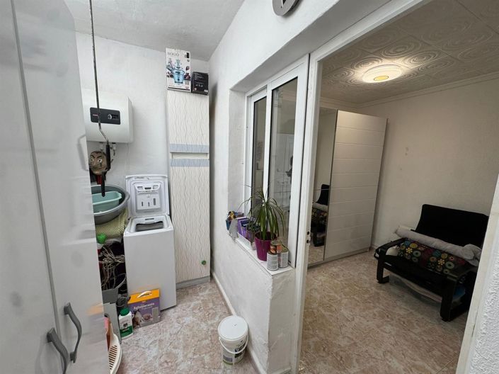 Image No.9-2 Bed House for sale