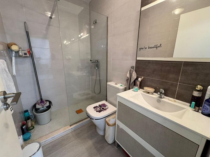 Image No.13-2 Bed House for sale