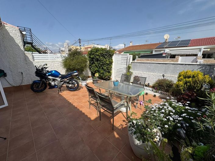Image No.3-2 Bed House for sale