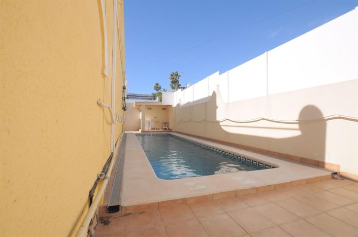 Image No.10-3 Bed Villa for sale