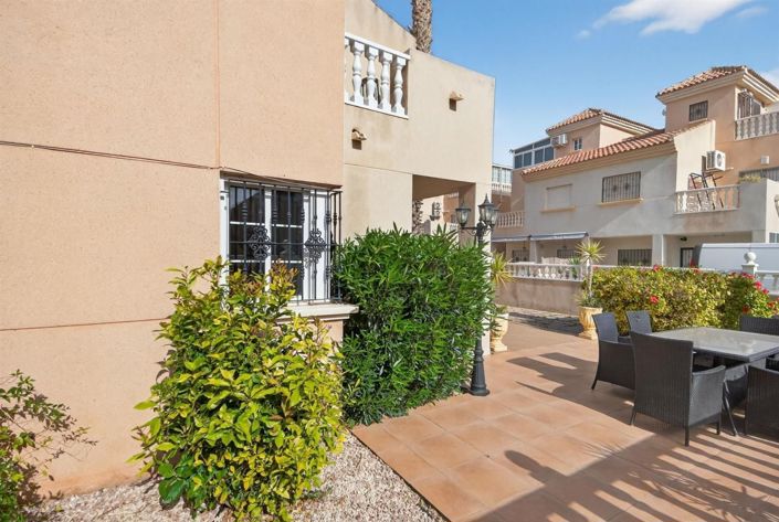 Image No.22-2 Bed House for sale