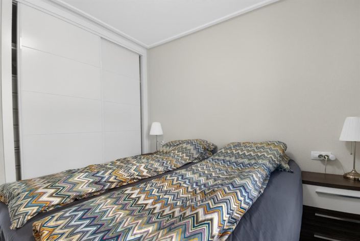 Image No.14-3 Bed House for sale