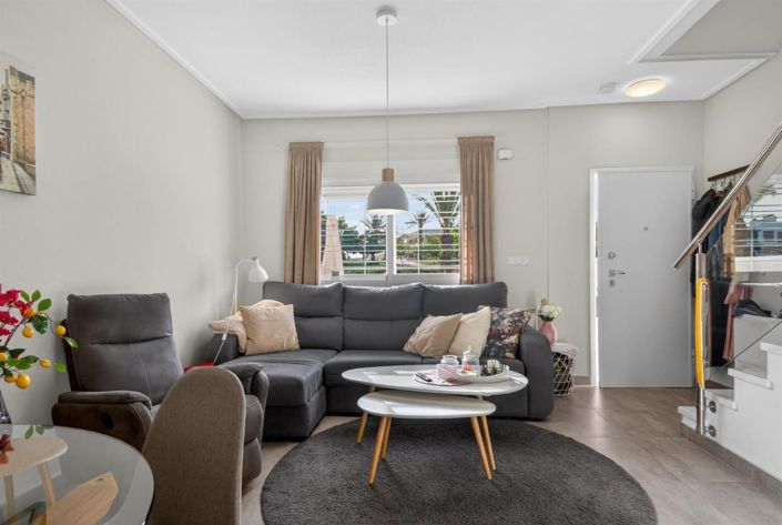 Image No.2-3 Bed House for sale