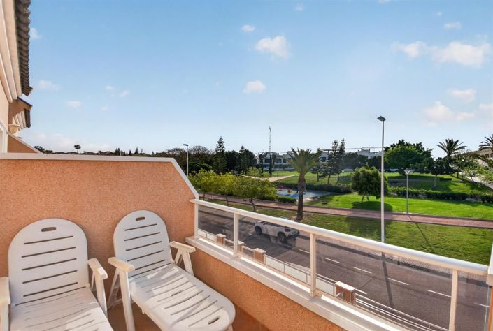 Image No.21-3 Bed House for sale