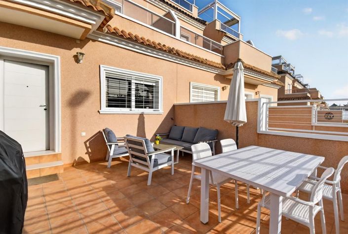 Image No.3-3 Bed House for sale