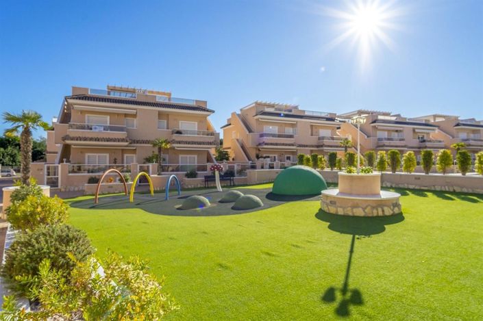 Image No.32-3 Bed House for sale