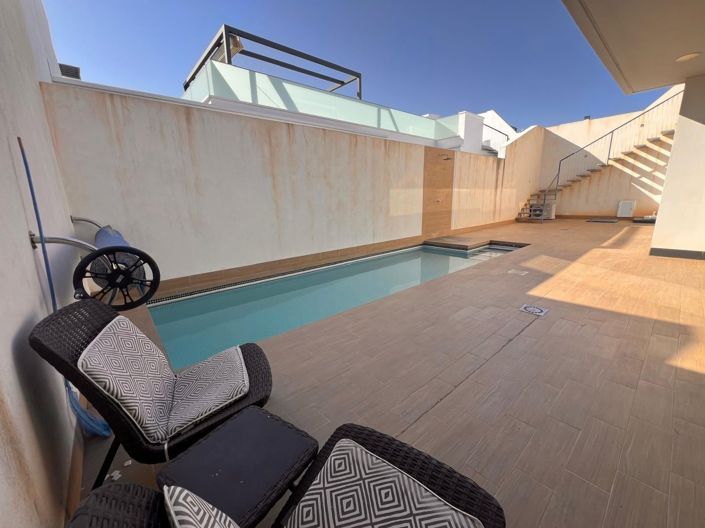 Image No.2-3 Bed Villa for sale