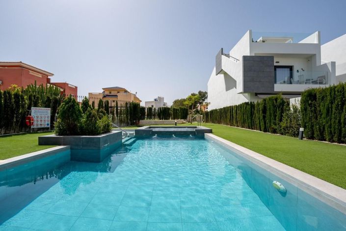 Image No.26-2 Bed Penthouse for sale