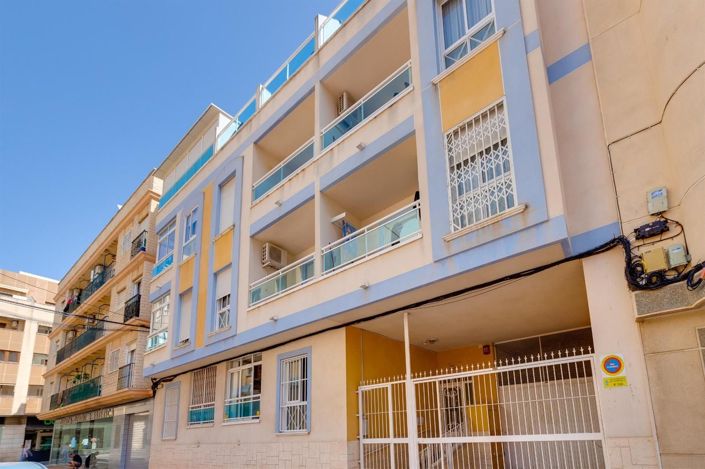 Image No.37-2 Bed Apartment for sale