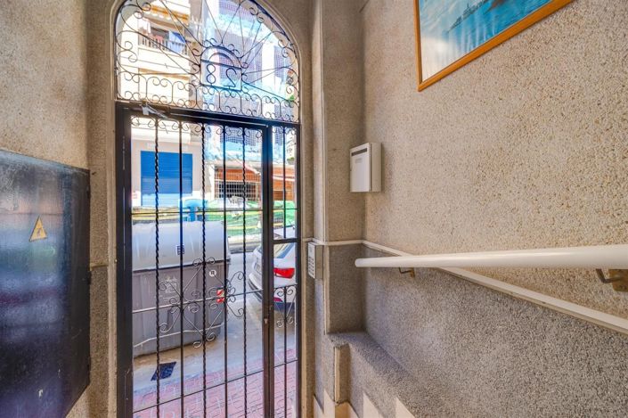 Image No.30-2 Bed Apartment for sale