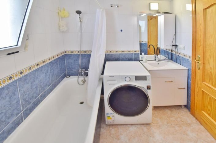 Image No.16-2 Bed Apartment for sale