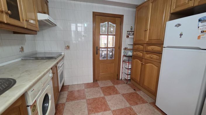 Image No.10-3 Bed Apartment for sale