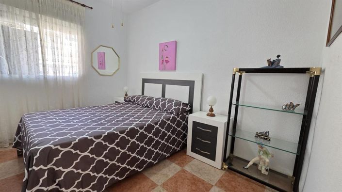 Image No.20-3 Bed Apartment for sale