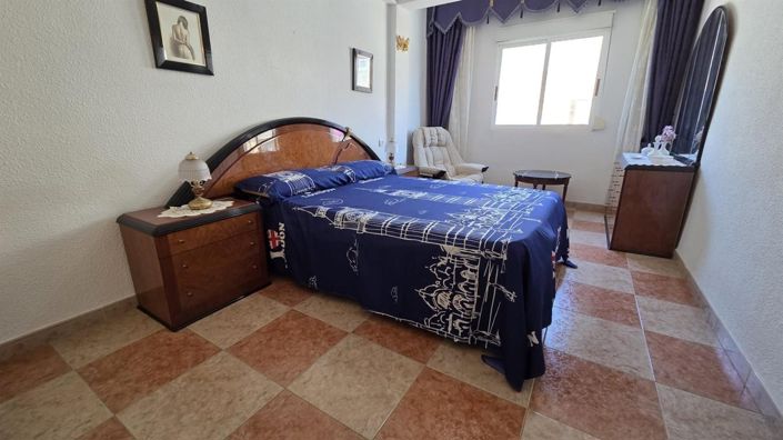 Image No.23-3 Bed Apartment for sale