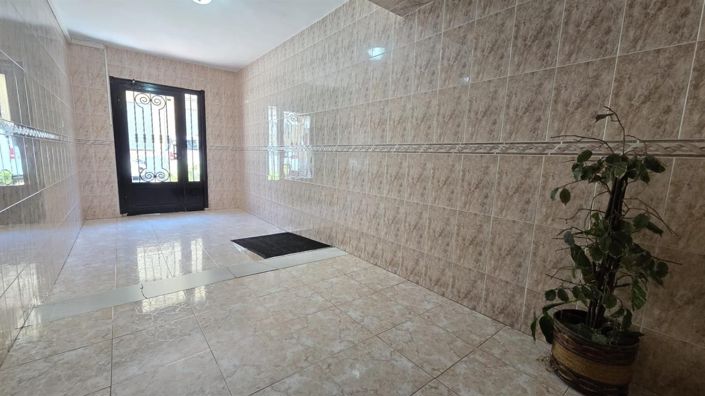 Image No.31-3 Bed Apartment for sale
