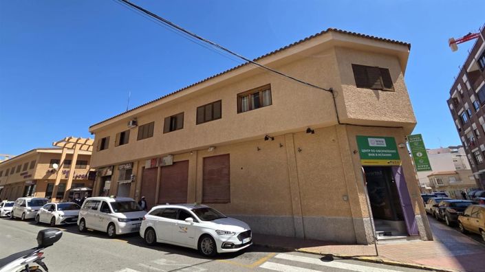 Image No.35-3 Bed Apartment for sale