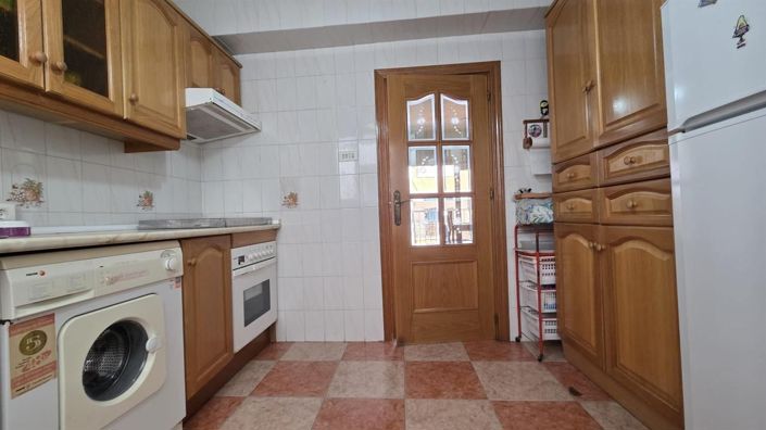 Image No.8-3 Bed Apartment for sale