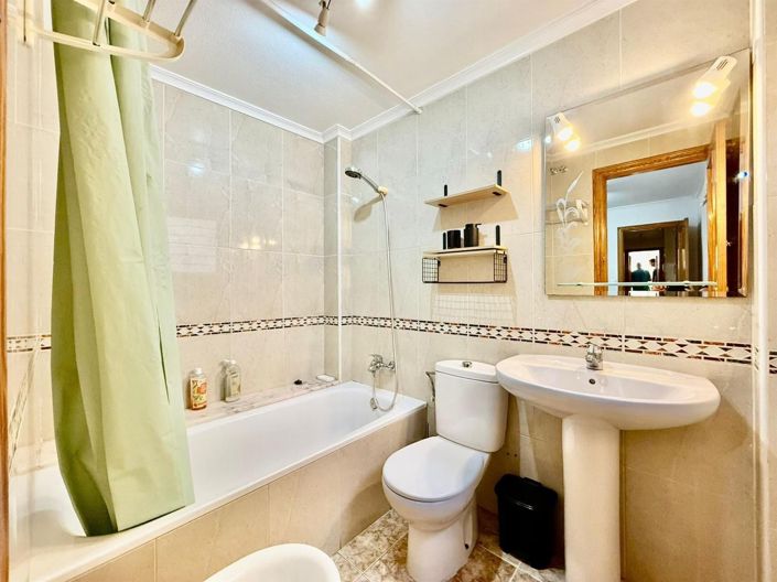 Image No.17-2 Bed Apartment for sale