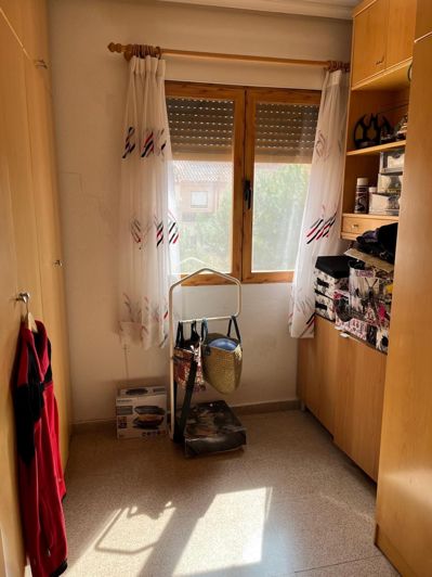 Image No.9-5 Bed House for sale