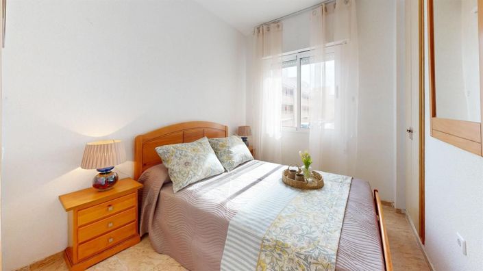 Image No.21-3 Bed Apartment for sale
