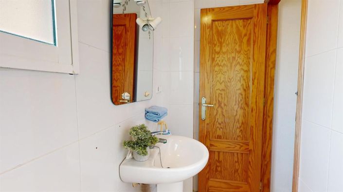Image No.32-3 Bed Apartment for sale