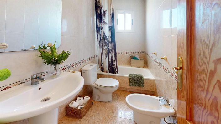 Image No.33-3 Bed Apartment for sale