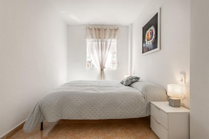 Image No.19-1 Bed Apartment for sale