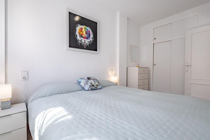 Image No.20-1 Bed Apartment for sale