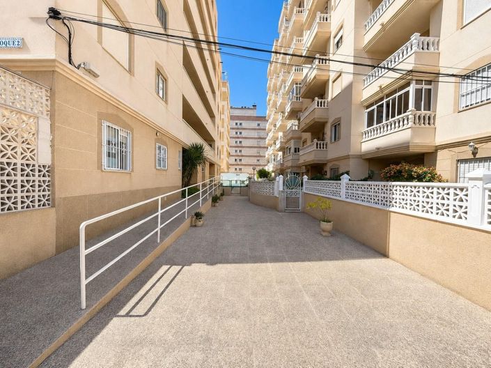 Image No.15-2 Bed Apartment for sale