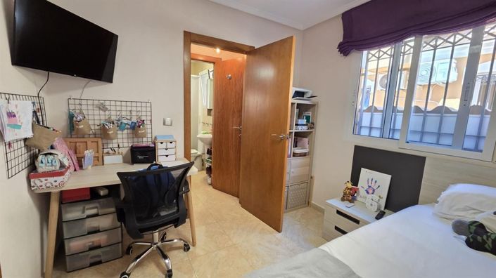 Image No.35-3 Bed House for sale